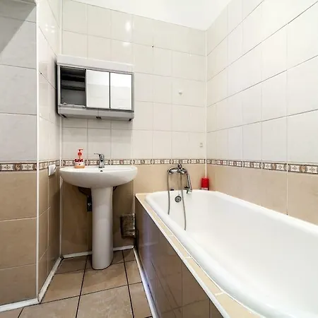 Romantic Apartments With Balcony Lviv Exterior photo